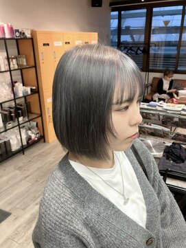 コワファーストナガサキシャンプーボーイ(COIFF1RST NAGASAKI SHAMPOO BOY) ハイトーンボブ ダークグレー