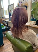 ピンクベージュ