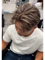 メンズサロン キング 心斎橋店(Men’s salon K!ng) ホワイトメッシュ/ツイスト/ツイスパ/パーマ/メンズ/眉毛/心斎橋