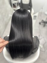 ドアホワイト(door white)&nbsp;ブルーブラック×髪質改善トリートメント