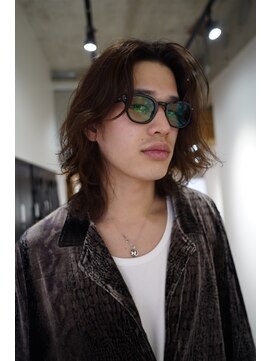 クオルヴィラ 立川北口(QOL villa) ロングサーフ大人ミディアムパーマ