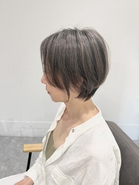 ハウオリ(Hau'oli) 白髪ぼかし/白髪ぼかしハイライト/白髪染め/透明感/窪/有松/金沢
