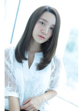 ヘアーデザイン リマ(Hair Design Lima) 『Lima』かきあげバングで大人可愛いツヤセミディ