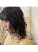 mowen 南堀江　ミディアムウルフ×ウェーブパーマ×ウェット感
