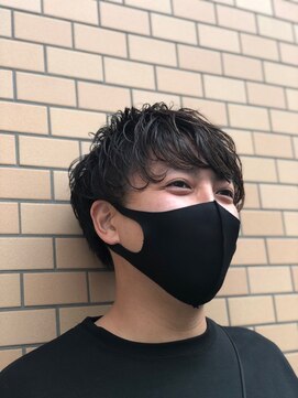 サン 都賀店(san) 刈り上げセンターパート/ブルーブラック/フェザーパーマ/都賀