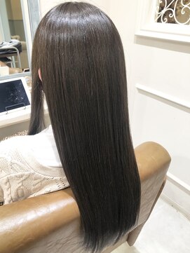 フレーム へアアンドトリートメント 天王寺北口店(FRAME) [FRAME 天王寺北口店] 艶カラー透け感グレージュ