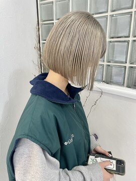 ロマーリ(LOMARLIE) ホワイトミルクティー_似合わせトーン