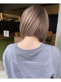 bob cut  ベージュ