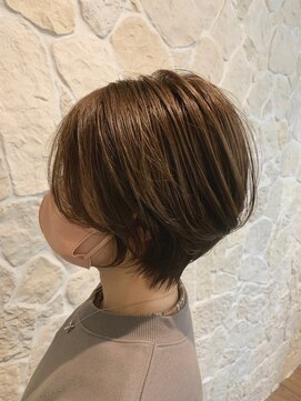 アムネシア 三軒茶屋(AMNESIA) 耳だしショート/チョコレート/マニッシュショート