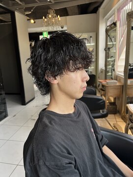 アイズ 海老名(AIZU) 波巻きスパイラルパーマ　スパイラルパーマ　波巻きパーマ