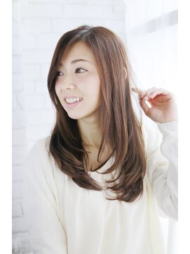 プリズム ヘアーデザイン みずほ台店 軽やかロングヘアー