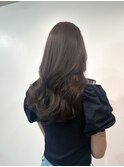 レイヤーカット×赤みなしグレージュ
