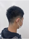 ツーブロック刈り上げスキンフェードカットアッシュブラック