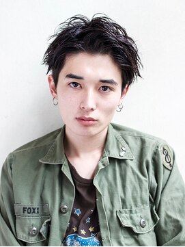 シーバイデコ(See by DECO) 【刈り上げアップバングショート】ツーブロック・黒髪