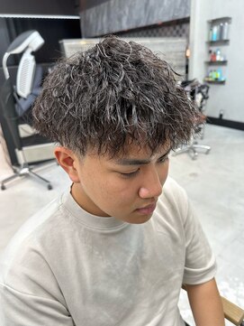 ネオン(NEON) ツイストパーマ