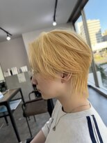 エイル 北堀江(Eir)&nbsp;韓国アイドル風　ブロンド　カルマウルフヘア