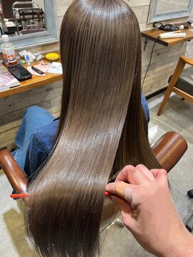 エスト(est) 髪質改善/縮毛矯正/新宿/西新宿/トリートメント/白髪染め