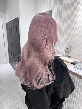 ペレ 渋谷(PELE) イメチェン/ホワイトブロンド/外ハネボブ/ワイドバング/渋谷