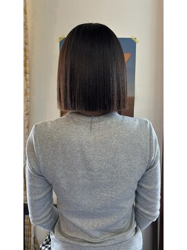 チャプター 問屋町(chapter) ブリーチなしグレージュ切りっぱなしボブ平行ボブヘイリーボブ