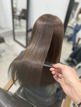 ダーツ(darts) darts_Ukyo/ストレートエステで極上の艶!ピンクベージュカラー