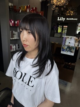 リリー ヘアーアンドビューティー(Lily) 黒髪レイヤースタイル