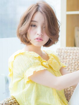 トレ(TRE) TRE南流山　ミルクティーブロンド×ミディアムレイヤーパーマl