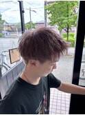 ピンクベージュ