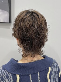 アリュア(Allure)の写真/毎朝のコテ巻きから卒業！アレンジ自在で扱いやすさも抜群。おしゃれな最旬スタイルで雰囲気を作る。