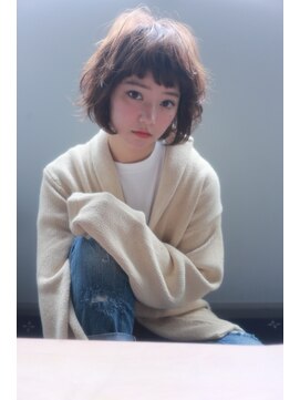 エース (ACE) ACE　 L.A エアリーボブ　TEL 045-595-9500