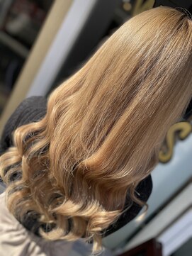 ラビス クローバー(Lovis clover) 馴染ませエクステ 魅力倍増カール ベビーバング