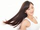 エルモア美容室の写真/髪質改善TRカラーでダメージによるパサつきを改善し,広がるうねりも収まる。髪と頭皮を優しくケアし,艶髪に