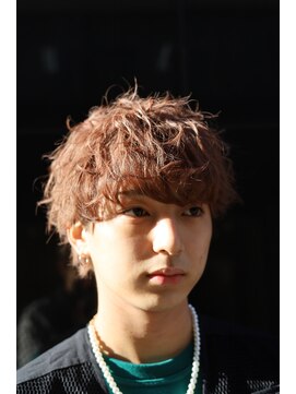 アイトーキョーシエル 横浜(AI TOKYO Ciel) 波巻き/ハイライト/マッシュパーマ/ウルフ[横浜駅]