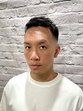 グレイスフル バーバープラチナム 六本木店(Graceful Barber platinum) ベリーショート/スキンフェード/アップバング