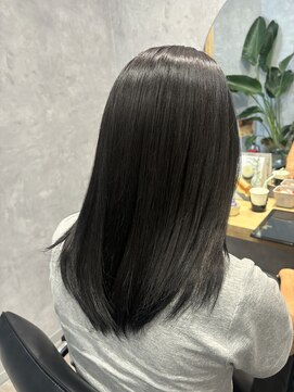 エレノア 越谷(Eleanor) イルミナ/チャコール/新色/白髪染めを使わない白髪染め【RIE】