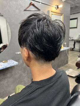 トリニティ(TRINITY) 定番ツーブロックスタイル