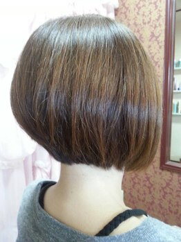 ヘアー ジュンジュン(hair Junjun)の写真/【ご新規様キャンペーン実施中★カット/グレイカラーがお得!】女性Staffによるマンツーマン施術で安心◎