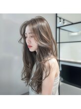 【30代の方へオススメ】再現性が上がるカットや縮毛矯正。エイジング毛を感じさせないオフィスハイライト