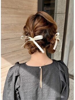 ピエスヘア(PIE'CE HAIR)の写真/式場、スタジオなど外部施行を含め年間500件以上担当するピエスヘア◆セミナー講師を務める実力派も♪