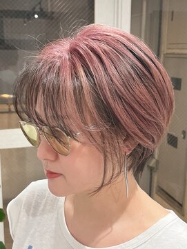 アンブレラカラー×ピンク×白髪ぼかしハイライト