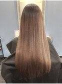 髪質改善で扱いやすいロングヘアに