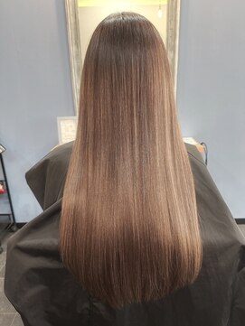 オンアンドオフ コウベ(ONandOFF KOBE) 髪質改善で扱いやすいロングヘアに