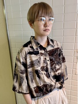 アンフェインド02(UNFEIGNED 02) マッシュショート/小顔に見せるヘア/ココアベージュ/伏見/栄