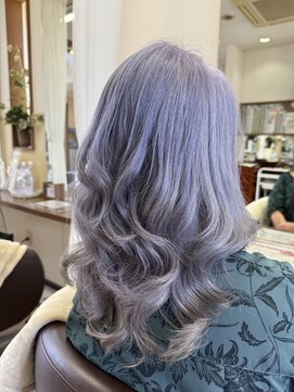 コアフィールフィス(COIFFURE fils) 新規お得クーポンあり【見附　今町】M3Dグレーヘア