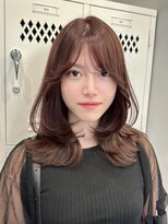 プラチナ(PLATINA)&nbsp;レイヤーカット顔まわり前髪セミロング20代30代40代