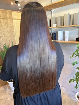 トゥーリ 大野城下大利店(tuuli)の写真/【大野城/ダメージレス】くせ毛の悩み解消！完全個室で叶える本気の髪質改善。広がるうねりも扱いやすく