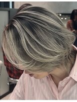 サロウィン 下北沢(SALOWIN)&nbsp;ベージュ系のシャドールーツ