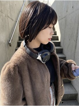レフ(LEF) 切りっぱなしボブ/ボブスタイル