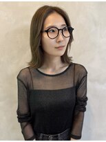 コム(COM)&nbsp;切りっぱなしボブ