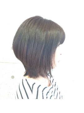 アンナ ヘアアンドアイズ(AnNa hair&eyes) ウルフショートボブ