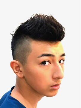 ヘアーサロンランド(Hair Salon LAND) ポンパモヒカン